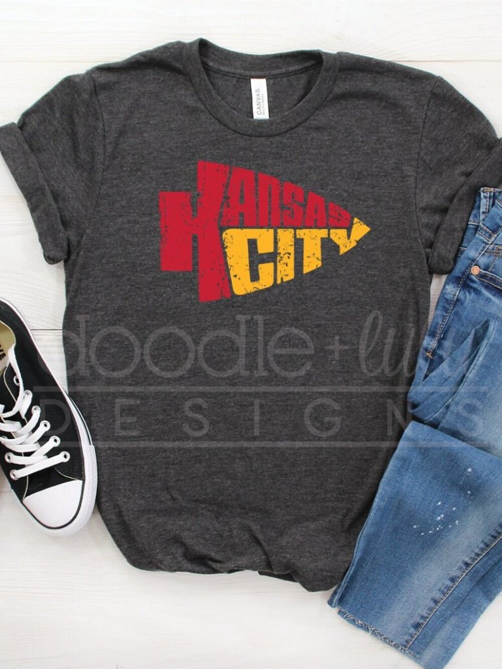 Kansas City Chiefs Arrowhead Retro Graphic T-Shirt | Women's Size XL